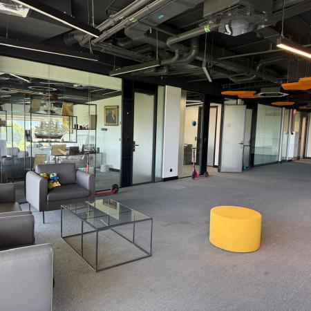 Вид общего коридора на этаже