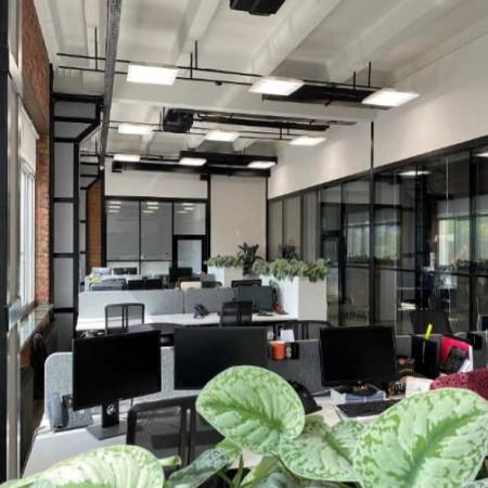 Общий вид этажа (open space)