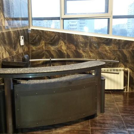 Вид ресепшн на этаже