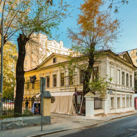 Отель «Sleepy Tom»