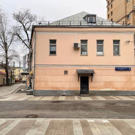 Особняк «г Москва, Средний Овчинниковский пер., 3»